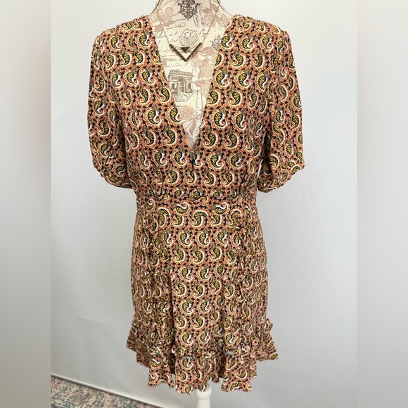 THE EAST ORDER Rust and black paisley deep V ruffle hem mini dress size L - Picture 8 of 16